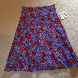 ⭐️ NWT LuLaRoe Azure skirt